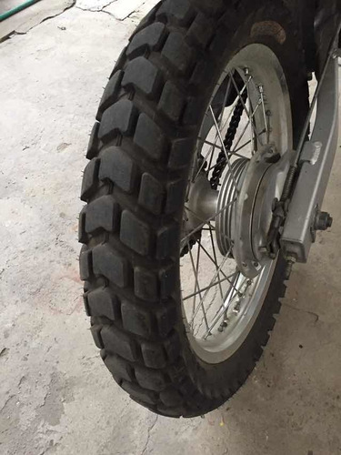 Imagen 10 de 17 de Honda Tornado 250