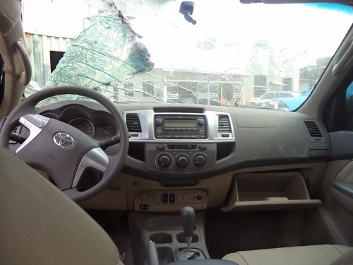 Sucata Peças Hilux Sw4 2.7 Gasolina 4x2 Automatica 2012
