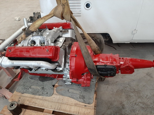 Ford Loba V8