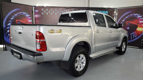 Toyota - Hilux 2.7 Srv 4x4 Cd Automática 2013