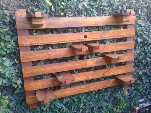Imagen 9 de 10 de Macetero De Madera Tipo Jardin Vertical