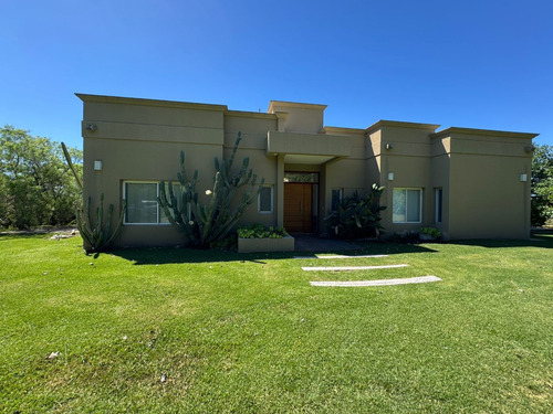 Casa En Chacras De La Cruz