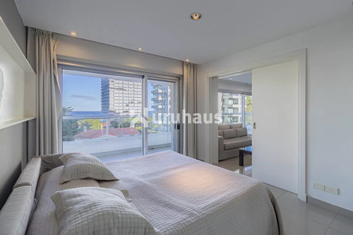 Alquiler Apartamento Tres Dormitorios Playa Brava Edificio Brava Biarritz