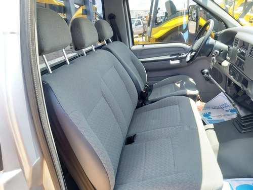 Ford F-4000 Ano:2019 Carroceria Completa