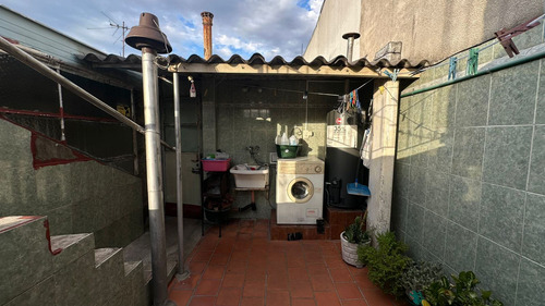 Venta Casa 2 Dormitorios Floresta Con Garage