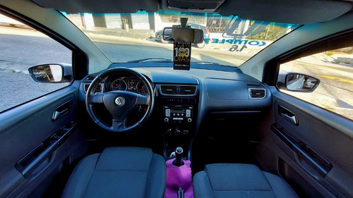 Volkswagen Fox - Ano 2010 - Completo