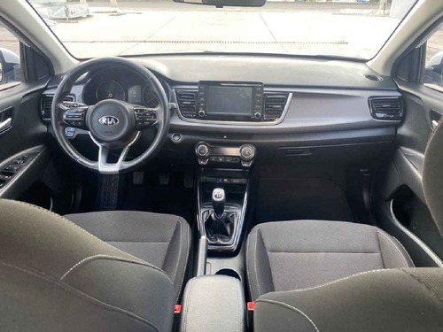 Imagen 14 de 15 de Kia Kia Rio Sedan 2018 4p Ex Man Ve F. Niebla Ra-15