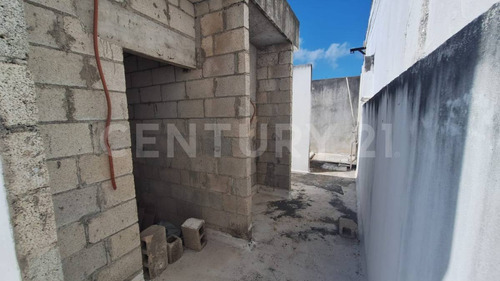 Se Renta Edificio De Departamentos 5ta Avenida Y Calle 26 Playa Del Carmen P4177