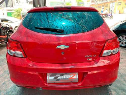 Imagem 5 de 15 de Chevrolet Onix 1.0 Mpfi Lt 8v Flex 4p Manual