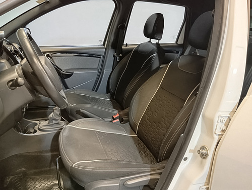 Renault Duster Oroch 2.0 Outsider Plus