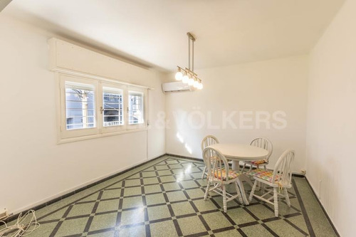 Imagen 3 de 9 de Venta De Casa 3 Dormitorios, Terraza Con Barbacoa