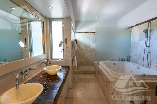 Casa En Venta En Cancún Cesm 12 B-jvkg1319