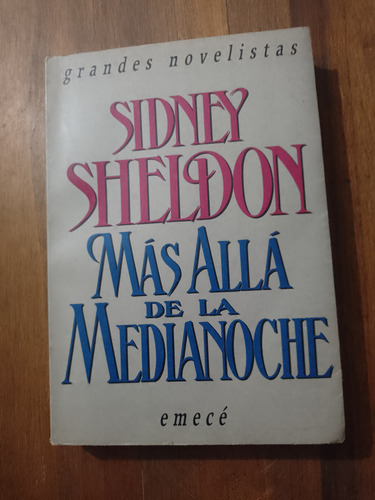 Más Allá De La Medianoche - Sidney Sheldon - Emecé