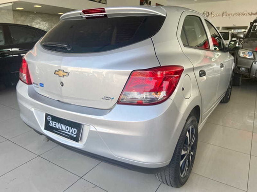 Imagem 6 de 15 de Chevrolet Onix 1.0 Mt Joy 2018