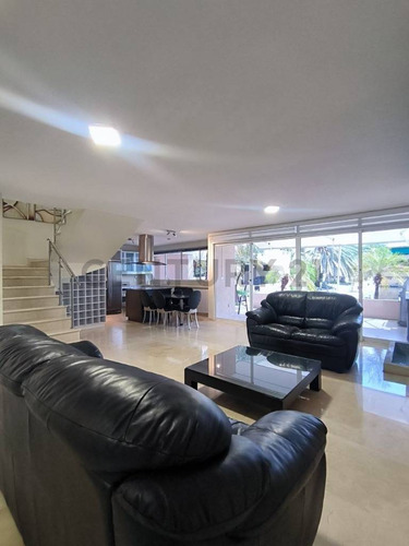 En Alquiler Tonwhouse En El Conjunto Residencial Esturion Lecheria