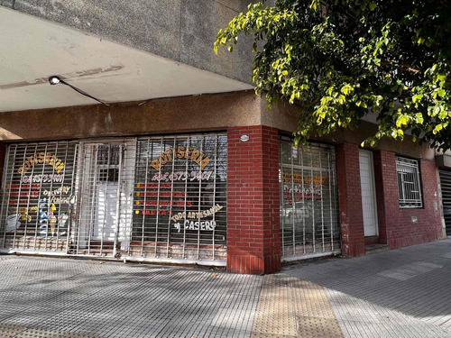 Imagen 7 de 15 de Venta Local Mas Deposito O Monoambiente Esquina