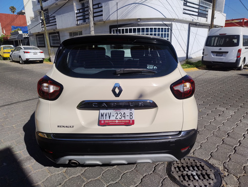 Renault Captur 2.0 Iconic At