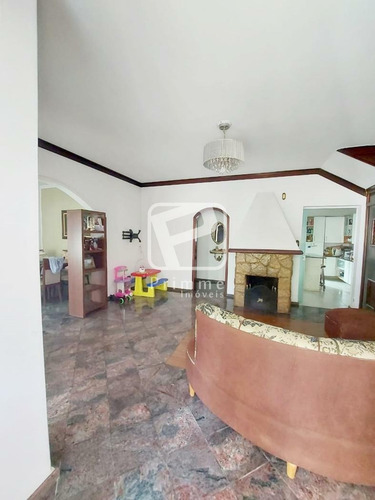 Imagem 1 de 15 de Casa 5 Dormitórios Para Locação Anual Em Balneário Camboriú - 5921