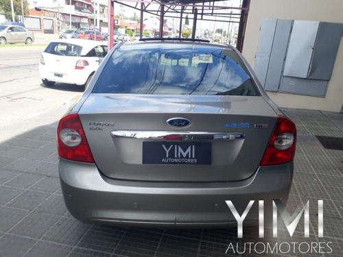 Ford Focus Ghia 1.8 Tdci