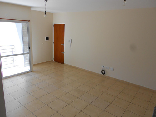 Venta - San Luis / Av. Francia - 1 Dormitorio - Posesión Inmediata