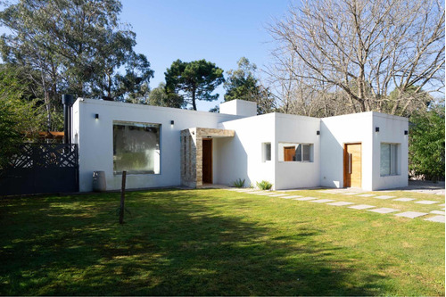 Imagen 2 de 30 de Alquiler. Casa Pinamar Verano 2024,piscina A Estrenar!!!
