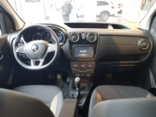 Imagen 21 de 25 de Renault Kangoo Stepway 1.6 Nav Patentada 2023 (juan)