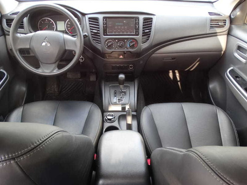 Imagem 11 de 15 de Mitsubishi Triton Sport Gls At 2019
