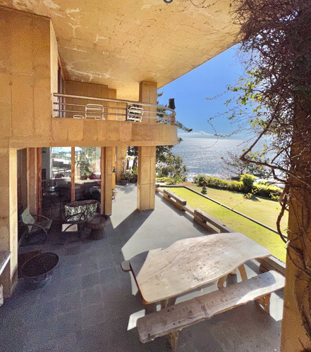 Excelente Casa En Venta Con Vistas Impresionantes, Zapallar