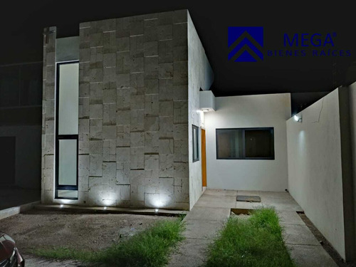 Casa En Venta En Fracc. Residencial Alejandro Plus Durango