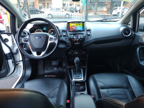 Ford Fiesta Kinetic Design 1.6 Titanium Powershift 120cv