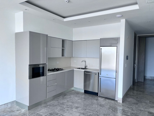 Apartamento Con Linea Blanca De 1 Habitación + Estudio En Alquiler En Cap Cana, Punta Cana