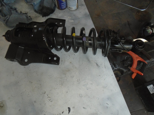 Imagen 3 de 3 de Vendo Amartiguador Trasero Derecho De Kia Opirus Año 2005
