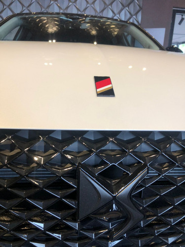 DS DS4 1.6 Performance Line 215 At8