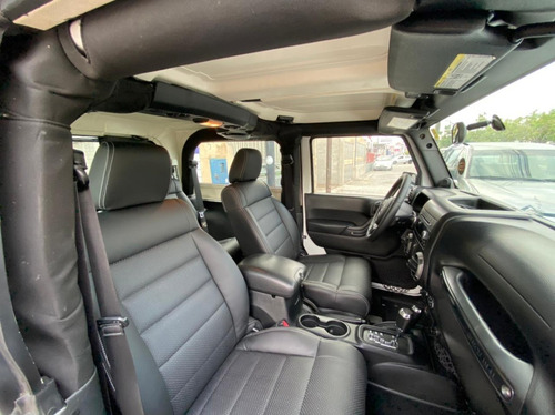 Jeep Wrangler Sport 3.6 At 4x4