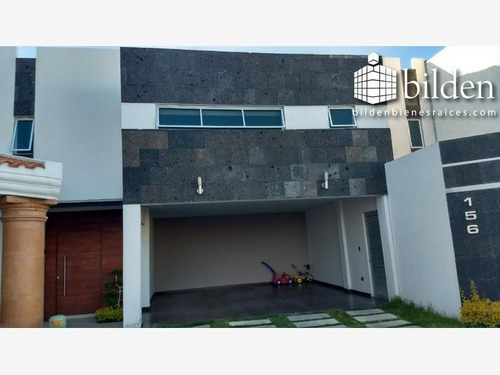 Imagen 1 de 12 de Casa Sola En Venta Fracc. Los Cedros Residencial