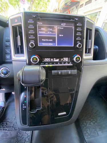 Imagen 9 de 25 de Toyota Hiace 2021 2.8 Tdi Wagon 6at 10a Vx Premium