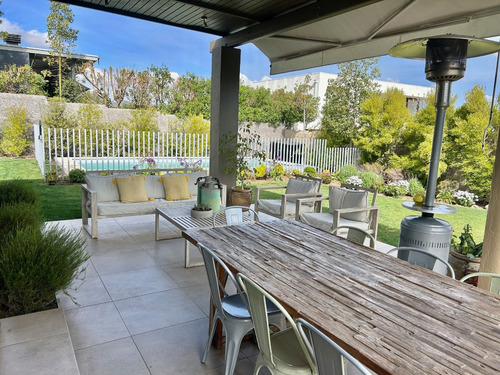 Ojo ¡¡¡bajó De Precio!!! Casa Mediterránea Con Quincho!