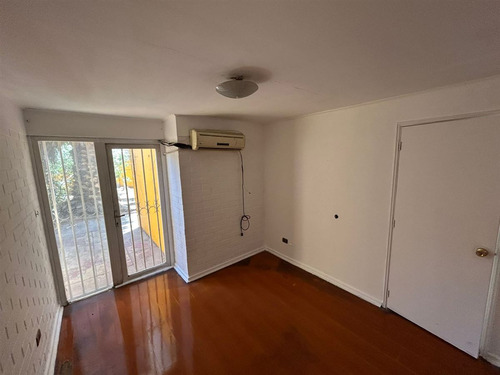 Casa En Venta De 3 Dorm. En Lampa