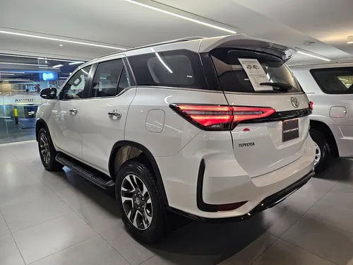 Toyota Fortuner 2.8 Diesel Srv 4X4 At