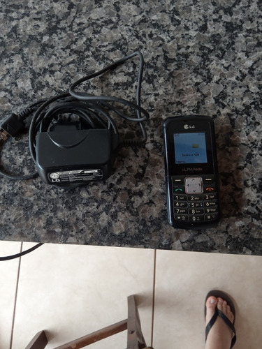 Celular LG Kp106b