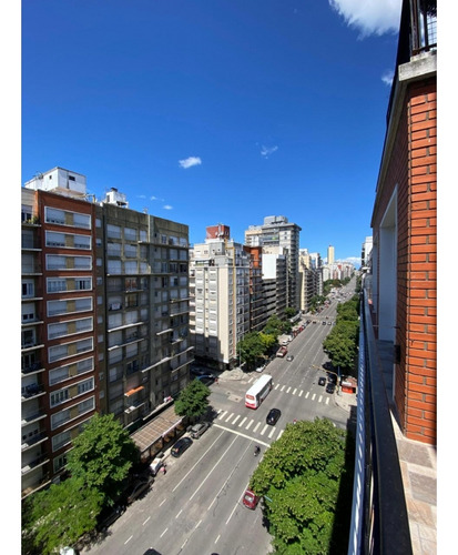 ** 3 Ambientes A La Calle Balcón A Nuevo. Z/ Av. Colón Y Santa Fé
