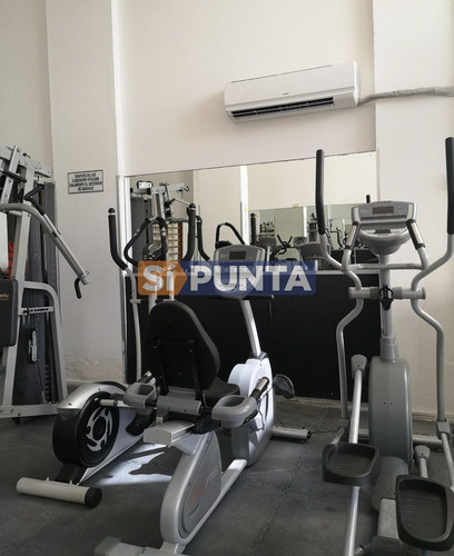 Imagen 20 de 28 de Apartamento En Venta - Playa Mansa