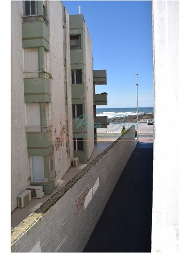 Apartamento En Peninsula, 2 Dormitorios *- Ref: 2773