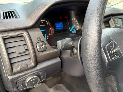 Ford Ranger XL 2.2L MT 4X2