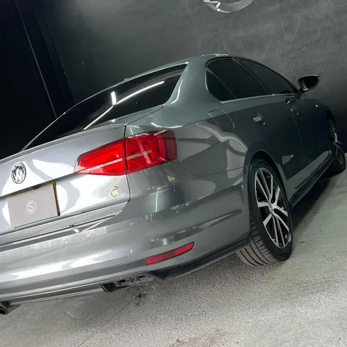 Volkswagen Jetta gli blindaje 2 plus