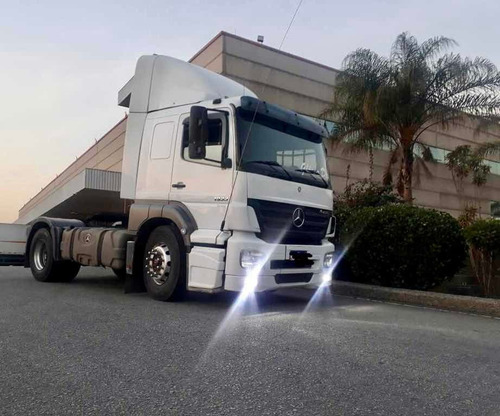 Imagem 11 de 14 de Mercedes Axor 1933