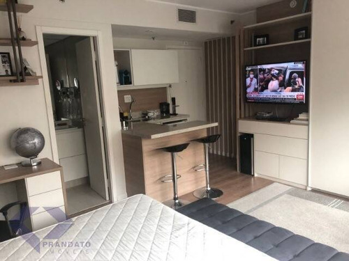 Imagem 1 de 4 de Flat Mobiliado Avenida Ibirapuera 30 Metros Suíte 01 Vaga 320.000,00 - 12017