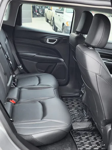 Jeep Compass 1.3T Limited Premium Fwd At6