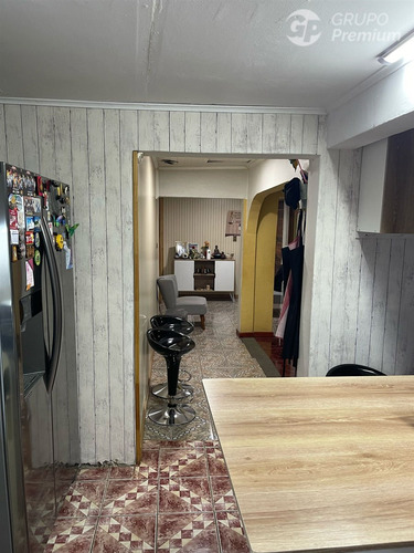 Casa De 140m2 En Venta De 4 Dorm. En Las Cabritas Calera