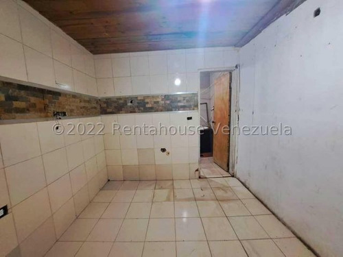 Imagen 26 de 30 de Casa En Alquiler Zona Centro #22-28547 Zegm 0414-7907176